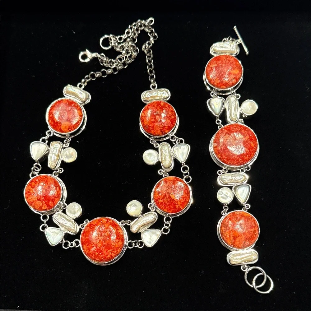 Elegant Red, Silver Pearl Necklace!! - Picture 7 of 7